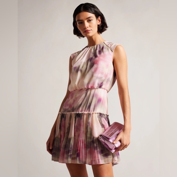 Ted Baker Dresses & Skirts - TED BAKER Blurred Floral Waisted Sleeveless Mini Dress